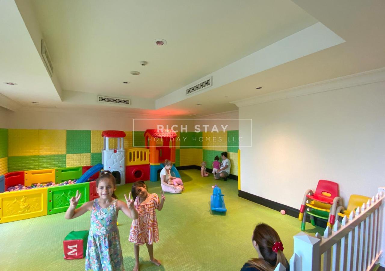 Incredible 2Br Apartment, Downtown With Burj & Dubai Mall View By Rich Stay Екстериор снимка